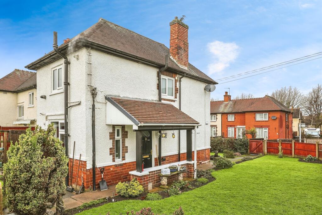 3 bedroom semidetached house for sale in Darwin Avenue, ILKESTON, DE7