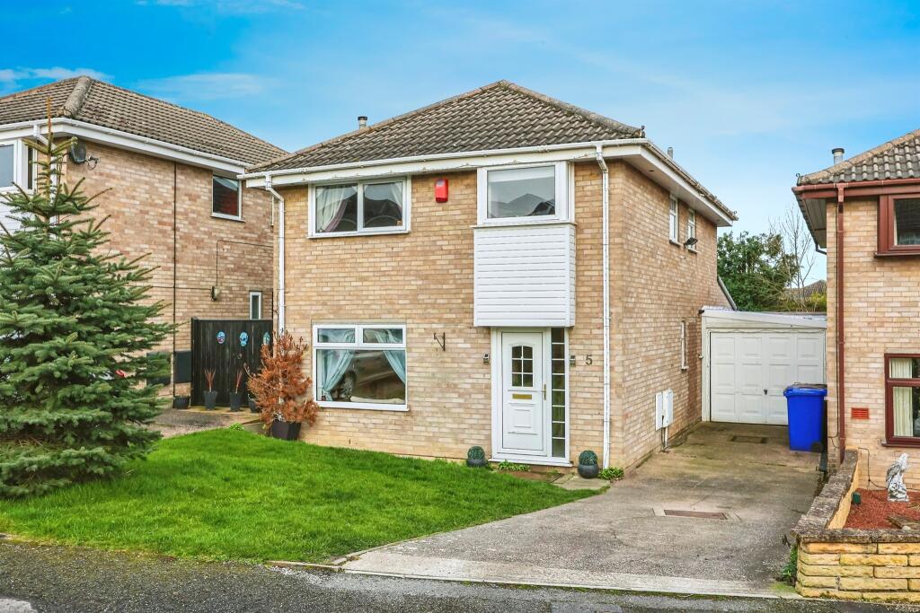 4 bedroom detached house for sale in Elizabeth Close, West Hallam