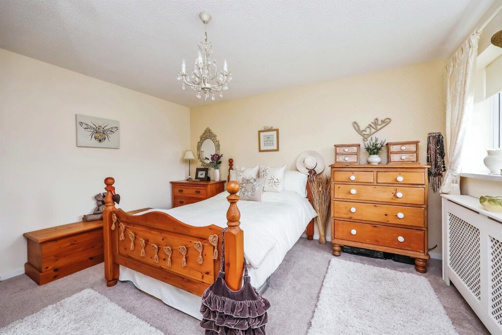 Additional property image - Holme Close, Ilkeston