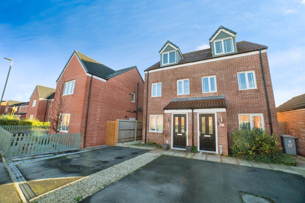 Main image of property: Bluebell Wood Lane, Clipstone Village, MANSFIELD