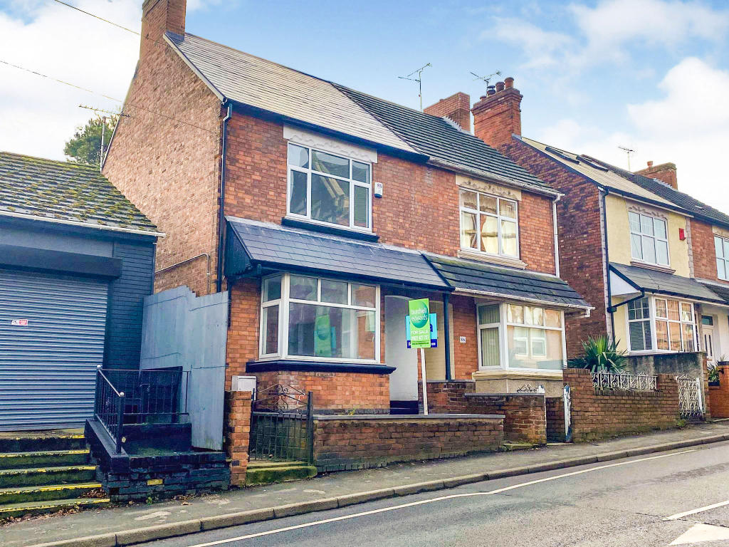 3 bedroom semidetached house for sale in Carter Lane, Shirebrook, Mansfield, NG20