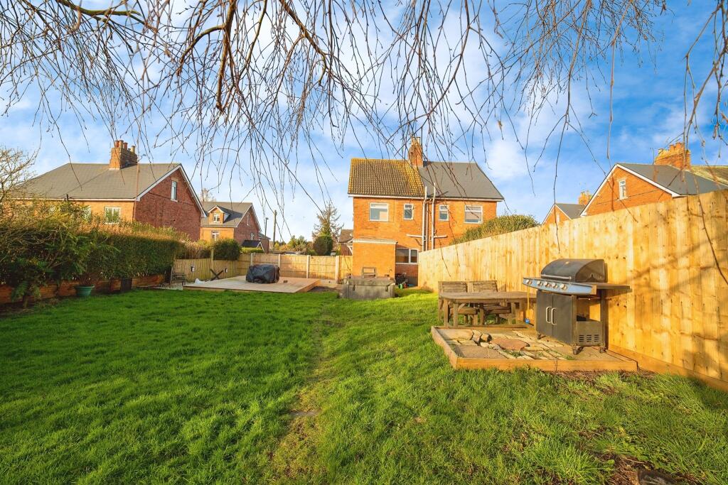 3 bedroom town house for sale in New Street, Hilcote, ALFRETON, DE55