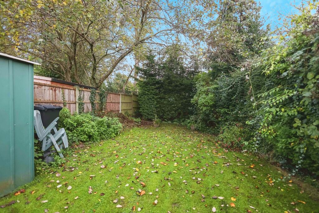 Additional property image - Redthorn Grove, Birmingham