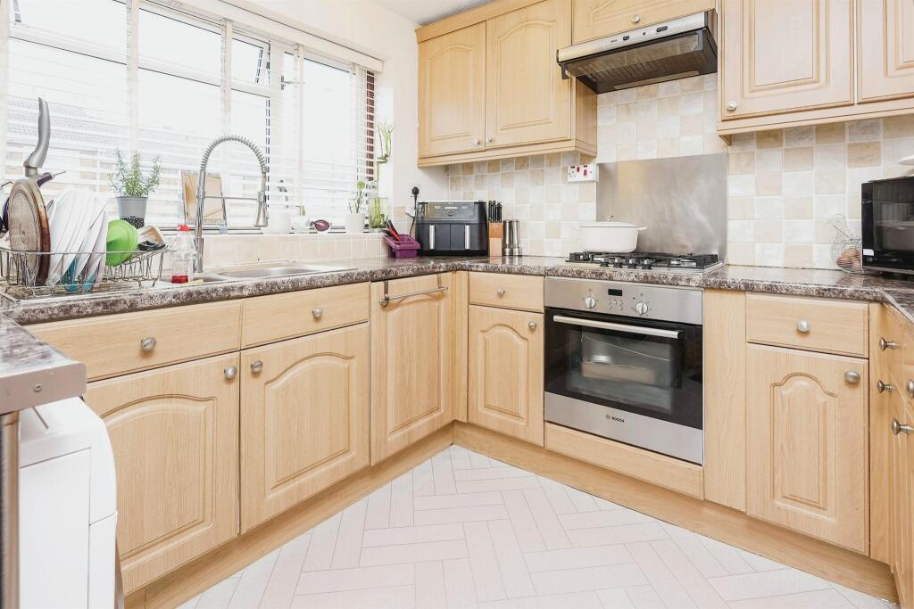 Additional property image - Beswick Grove, Birmingham