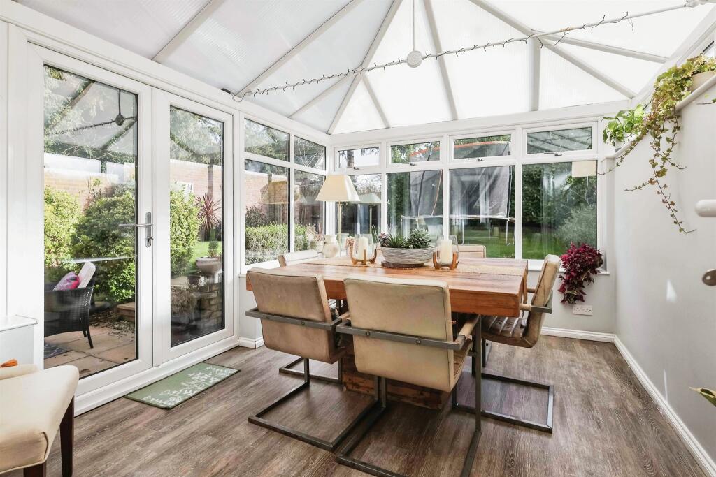 Additional property image - Dove Close, Birmingham