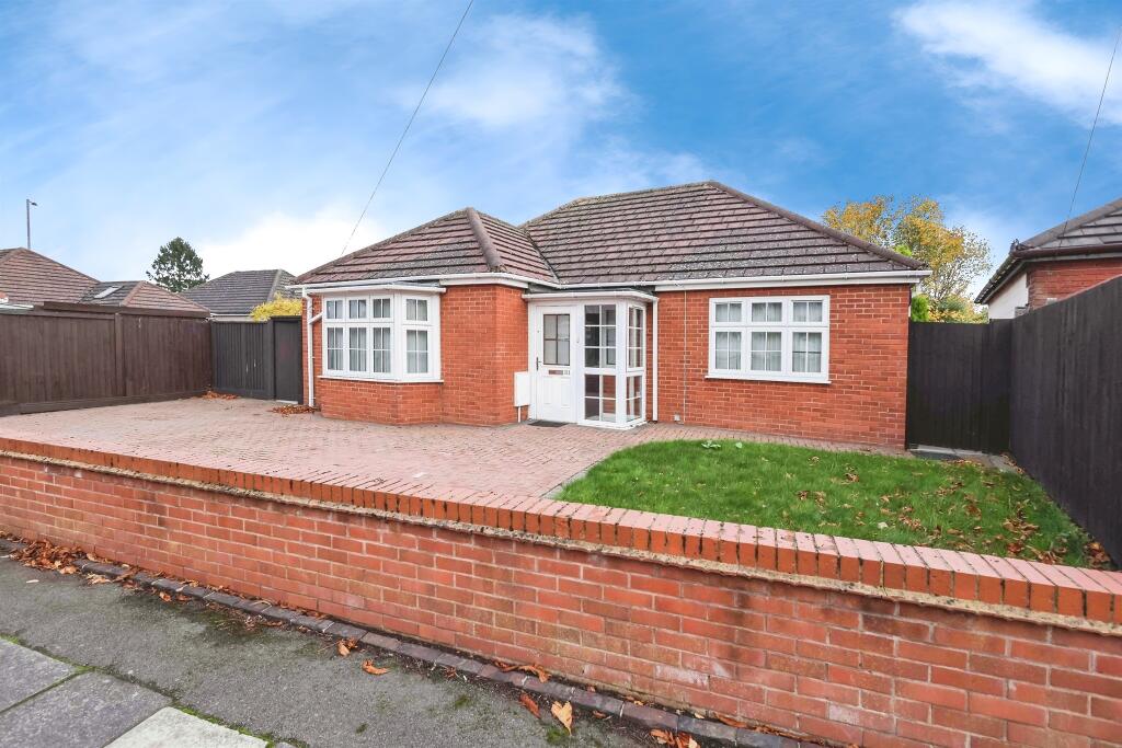 Main image of property: Horse Shoes Lane, Birmingham