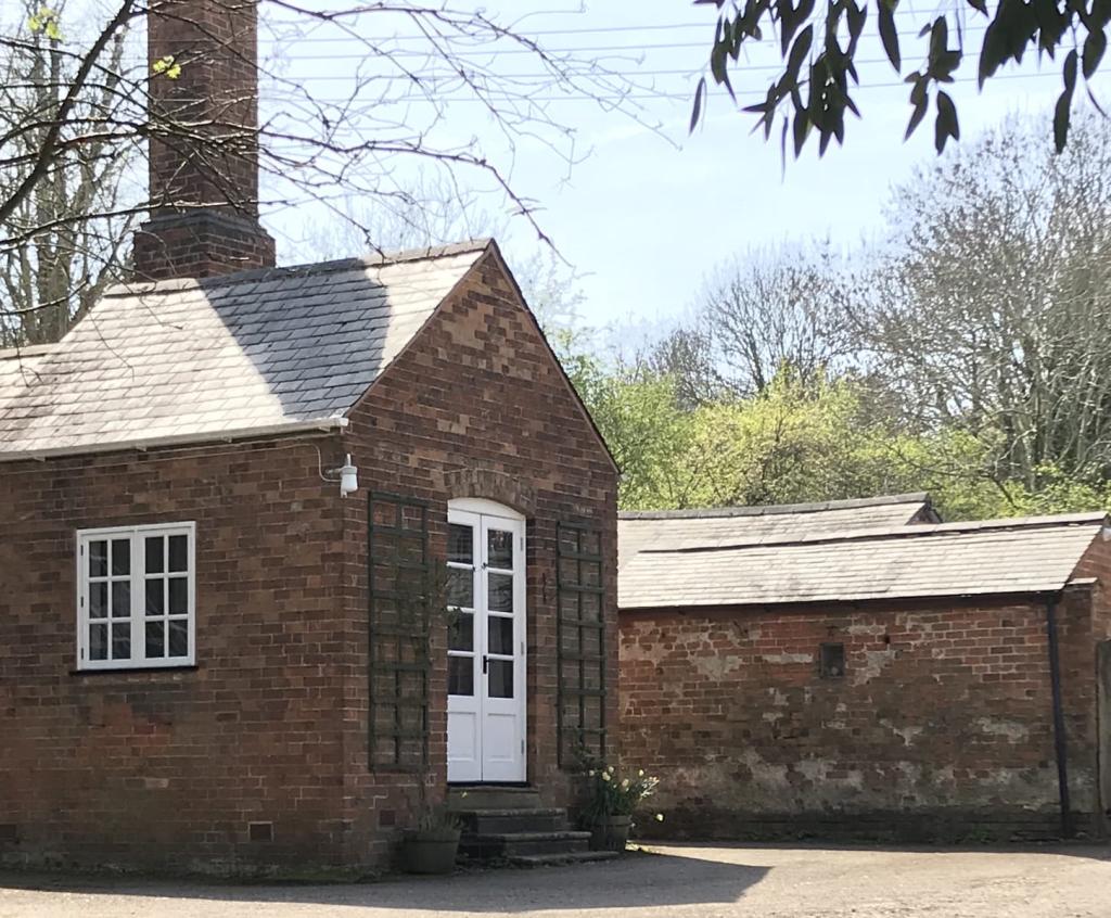 1 bedroom apartment for sale in Elmdon Park, Solihull, B92