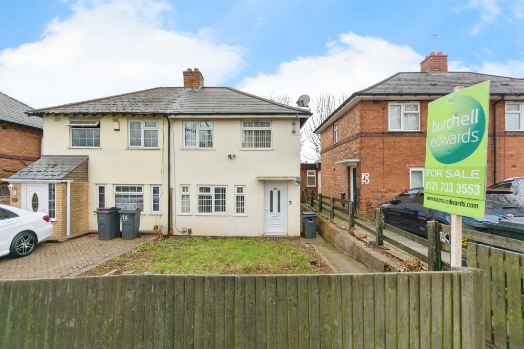 3 bedroom semidetached house for sale in Matlock Road, Birmingham, B11