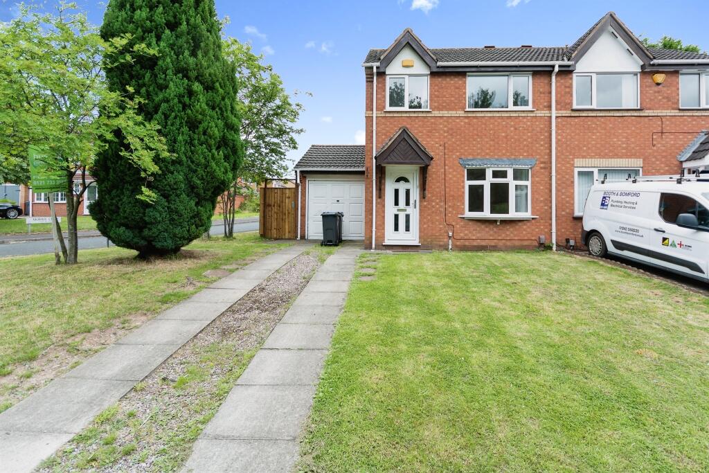 3 bedroom semidetached house for sale in Cambridge Way, Birmingham, B27