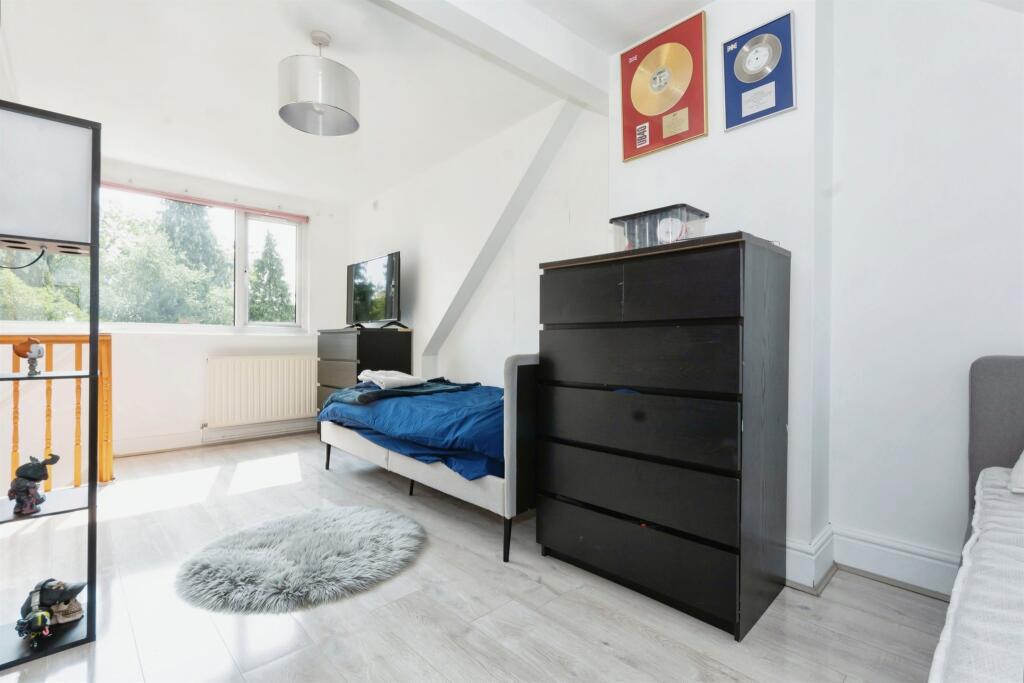Additional property image - Moreton Road, Shirley, Solihull