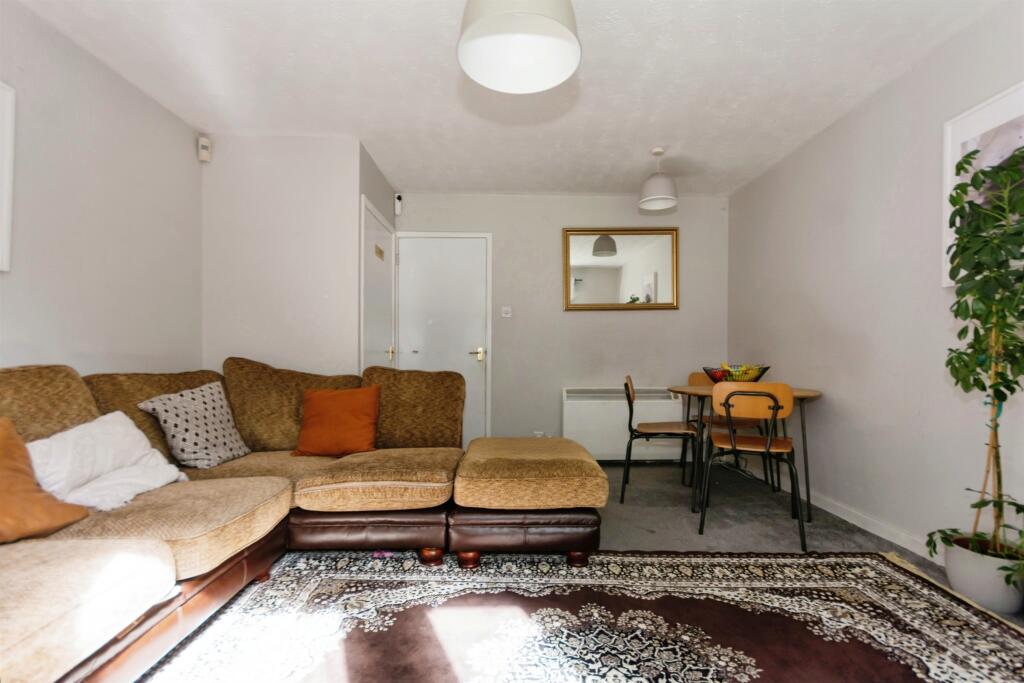 Additional property image - Admiral Place, Moseley, Birmingham