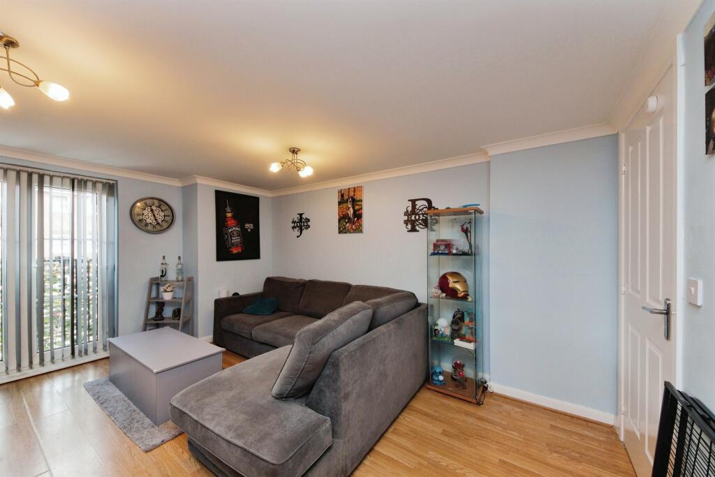 Additional property image - Canal Court, Birmingham