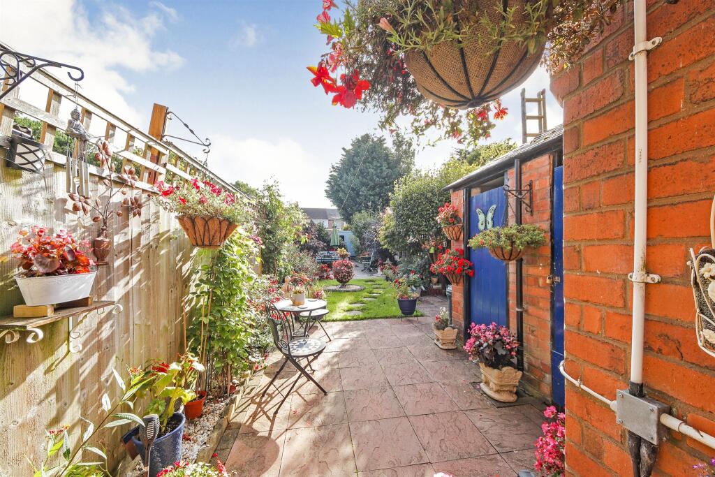 Additional property image - Reddings Lane, Tyseley, Birmingham