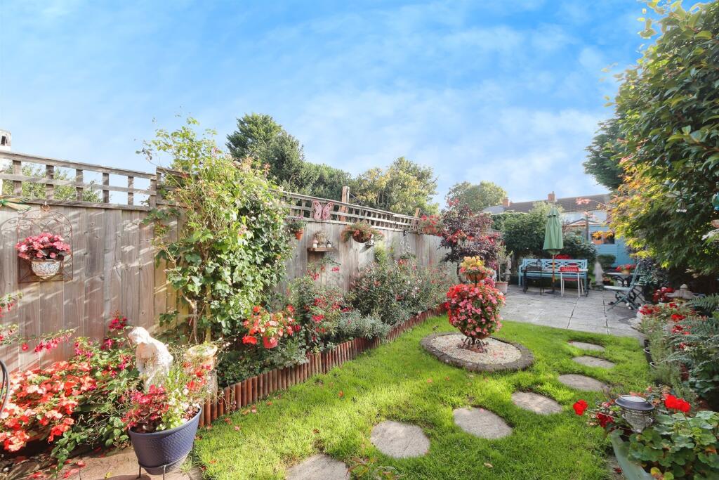 Additional property image - Reddings Lane, Tyseley, Birmingham