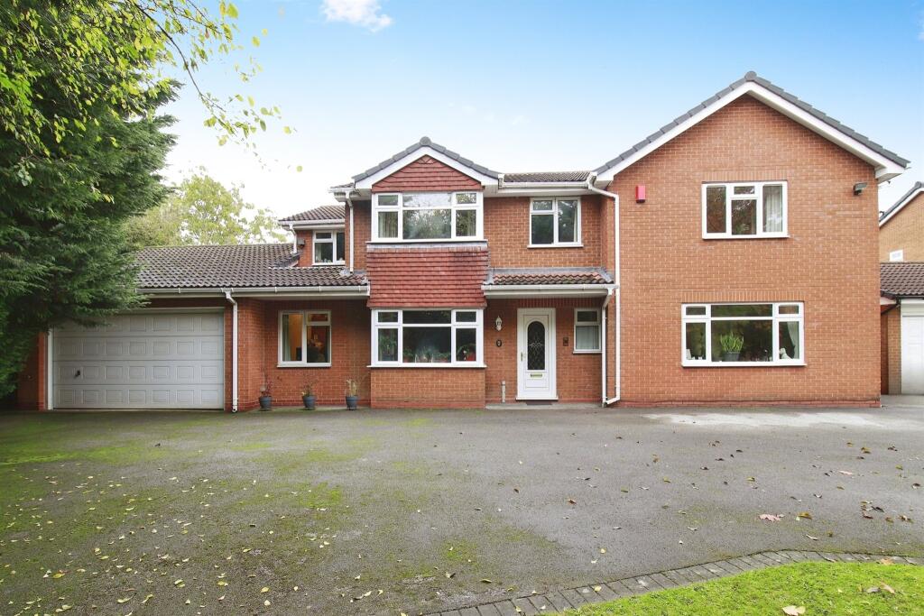 5 bedroom detached house for sale in Bushley Croft, Solihull, B91