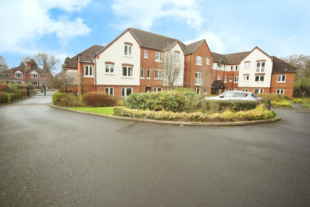 2 bedroom retirement property for sale in Lugtrout Lane, Solihull, B91