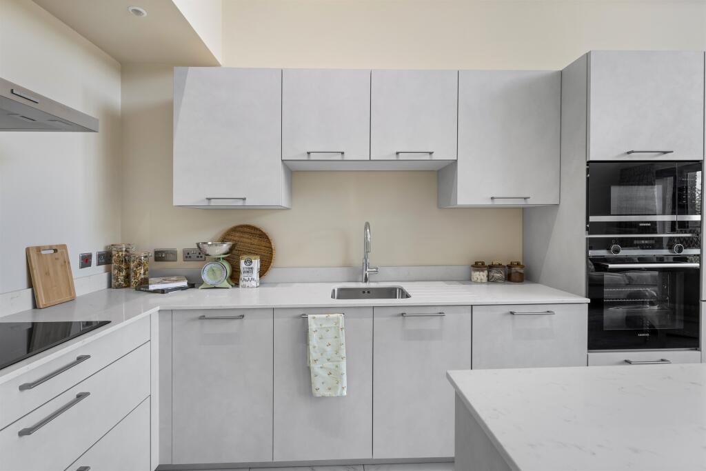 Additional property image - Lovekin Gate, Blossomfield Road, Solihull
