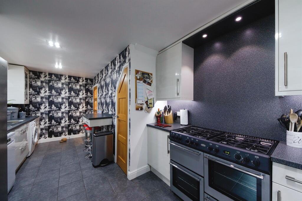 Additional property image - Foredrove Lane, Solihull