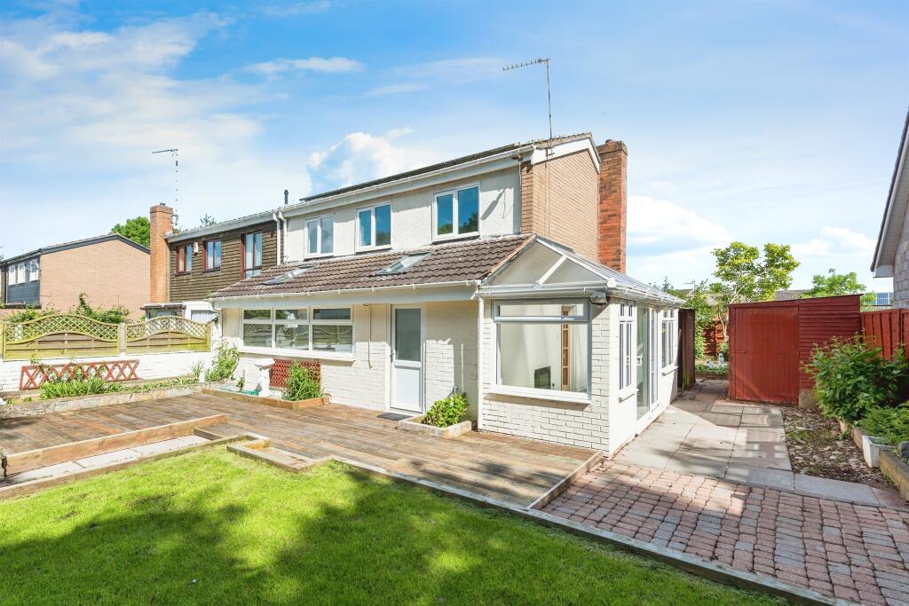 3 bedroom semidetached house for sale in Thurne, Tamworth, B77