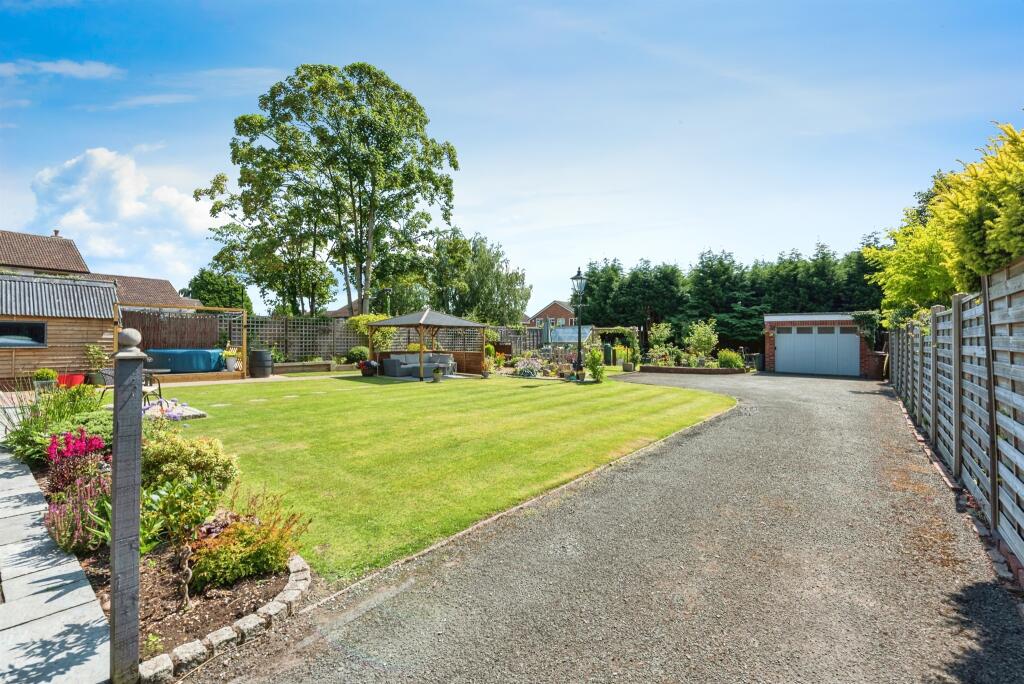 Additional property image - Lichfield Street, Fazeley, Tamworth