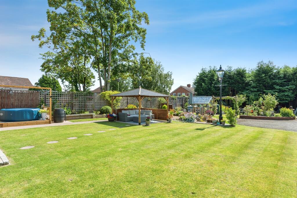 Additional property image - Lichfield Street, Fazeley, Tamworth