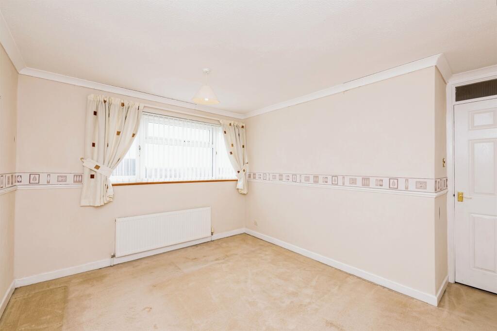 Additional property image - Hampton Close, Tamworth