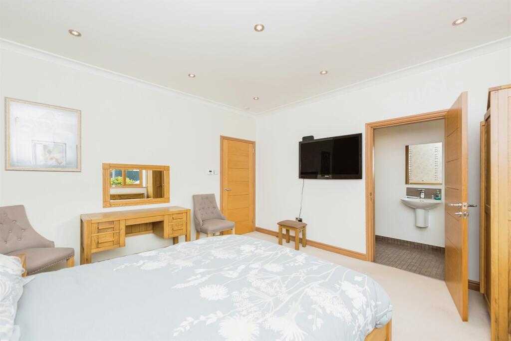 Additional property image - Knowle Hill, Hurley, ATHERSTONE