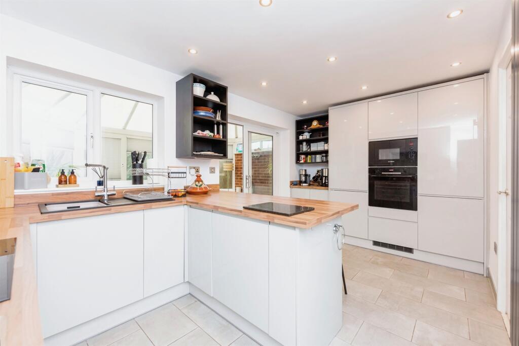 Additional property image - Cheviot, Wilnecote, Tamworth