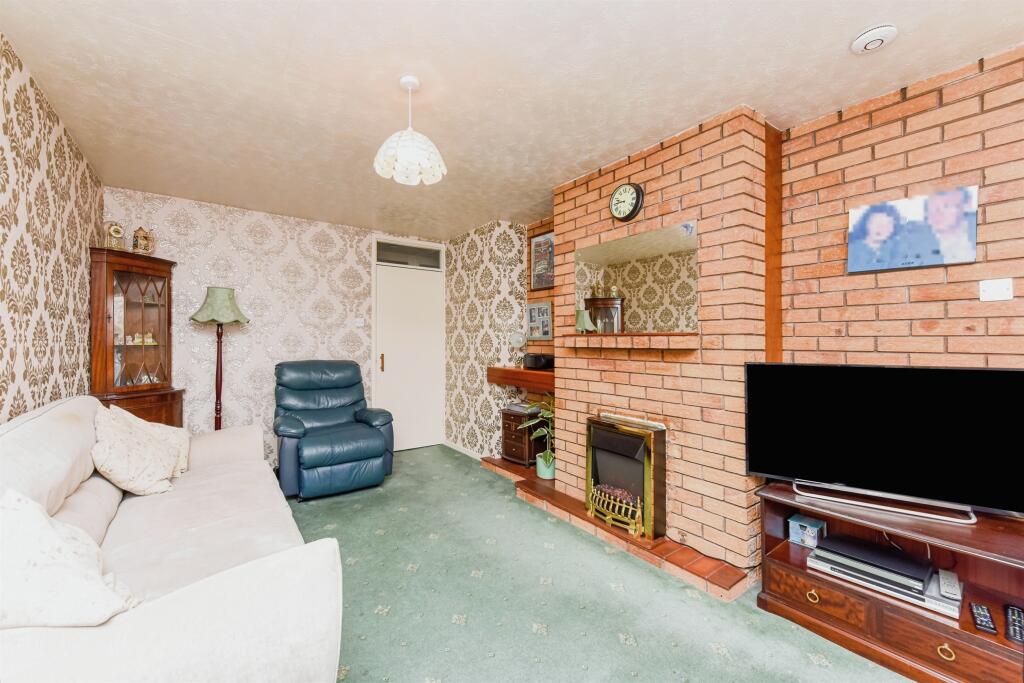 Additional property image - Sycamore, Wilnecote, Tamworth