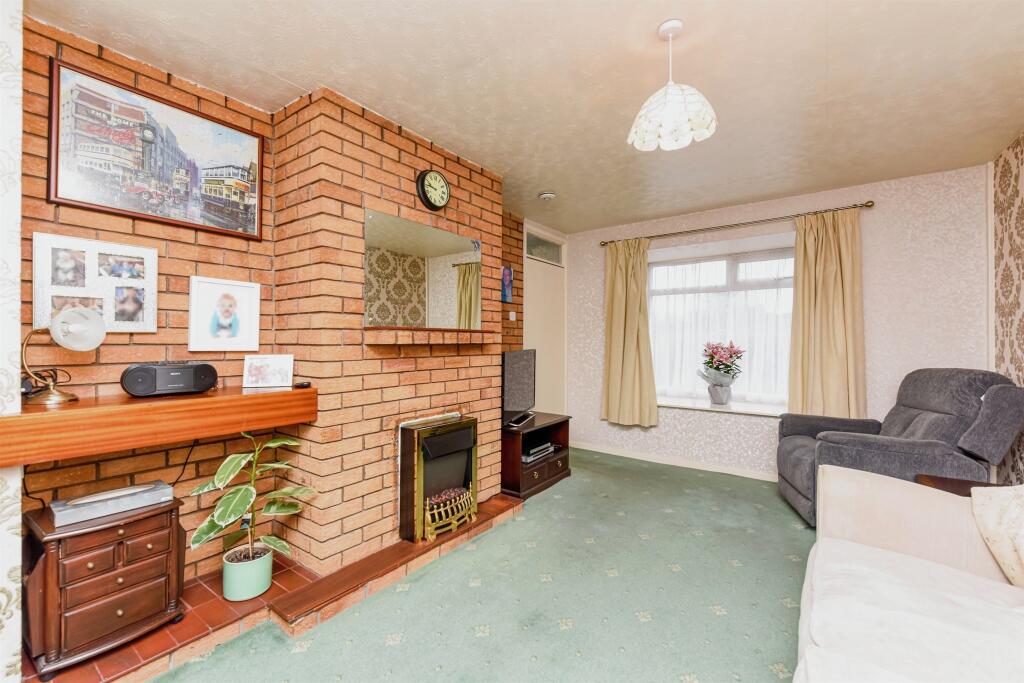 Additional property image - Sycamore, Wilnecote, Tamworth