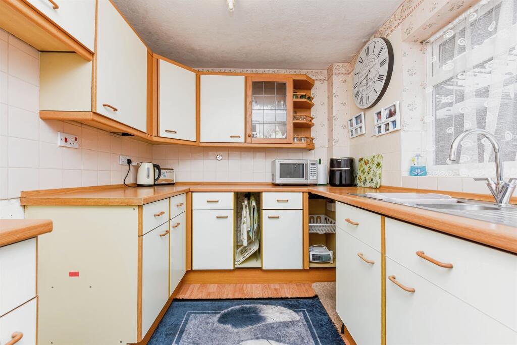 Additional property image - Sycamore, Wilnecote, Tamworth