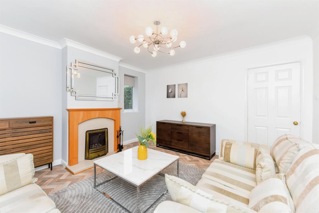 Additional property image - Fairway, Wilnecote, Tamworth