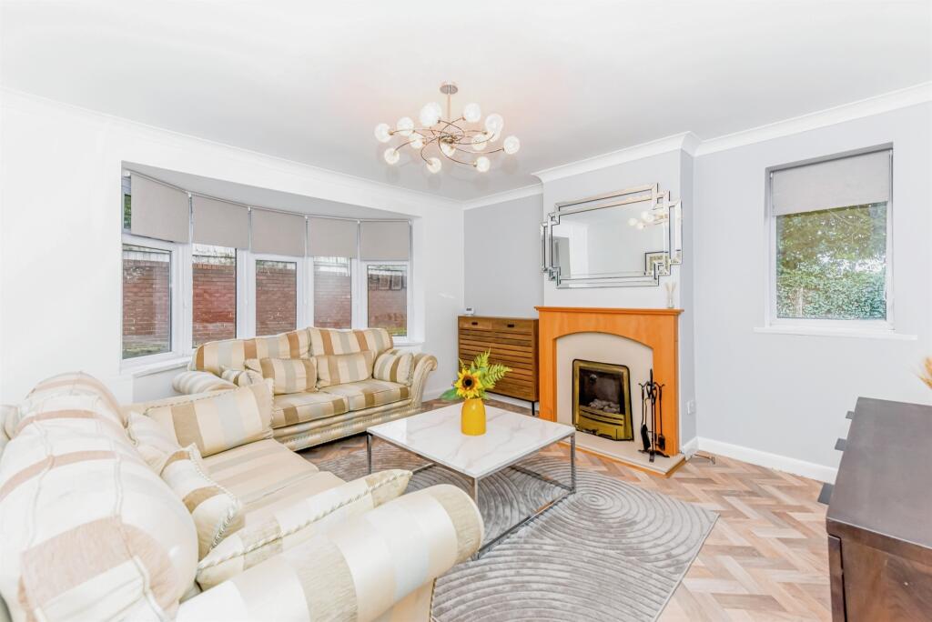 Additional property image - Fairway, Wilnecote, Tamworth