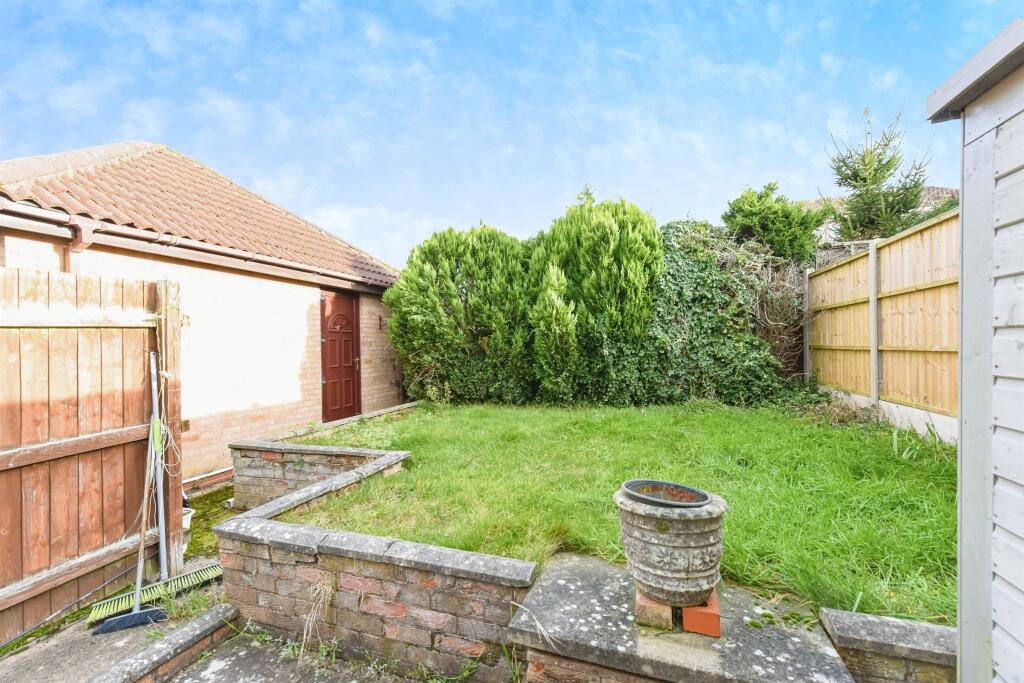 Additional property image - Martins Drive, Atherstone