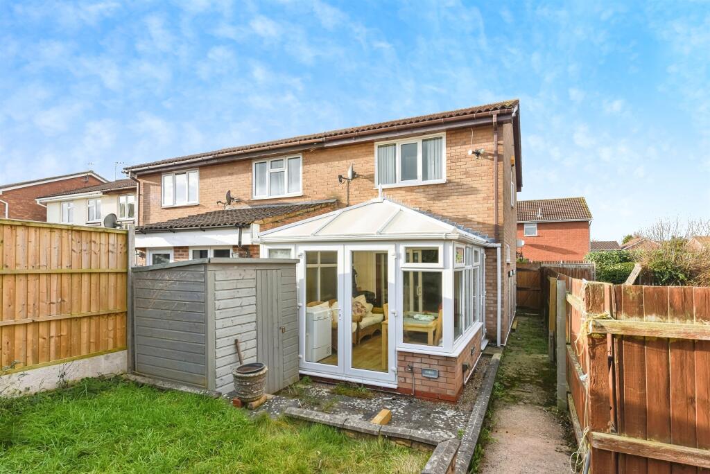 Additional property image - Martins Drive, Atherstone