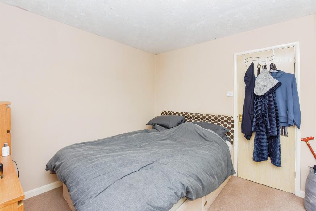 Additional property image - Martins Drive, Atherstone