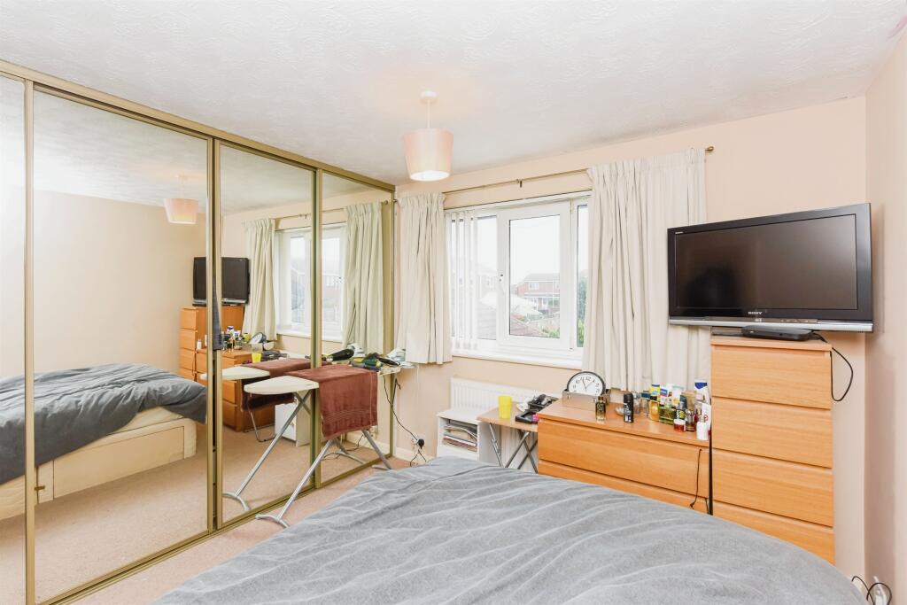 Additional property image - Martins Drive, Atherstone