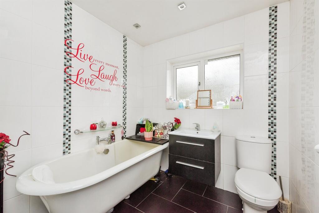 Additional property image - Watling Street, Dordon, Tamworth
