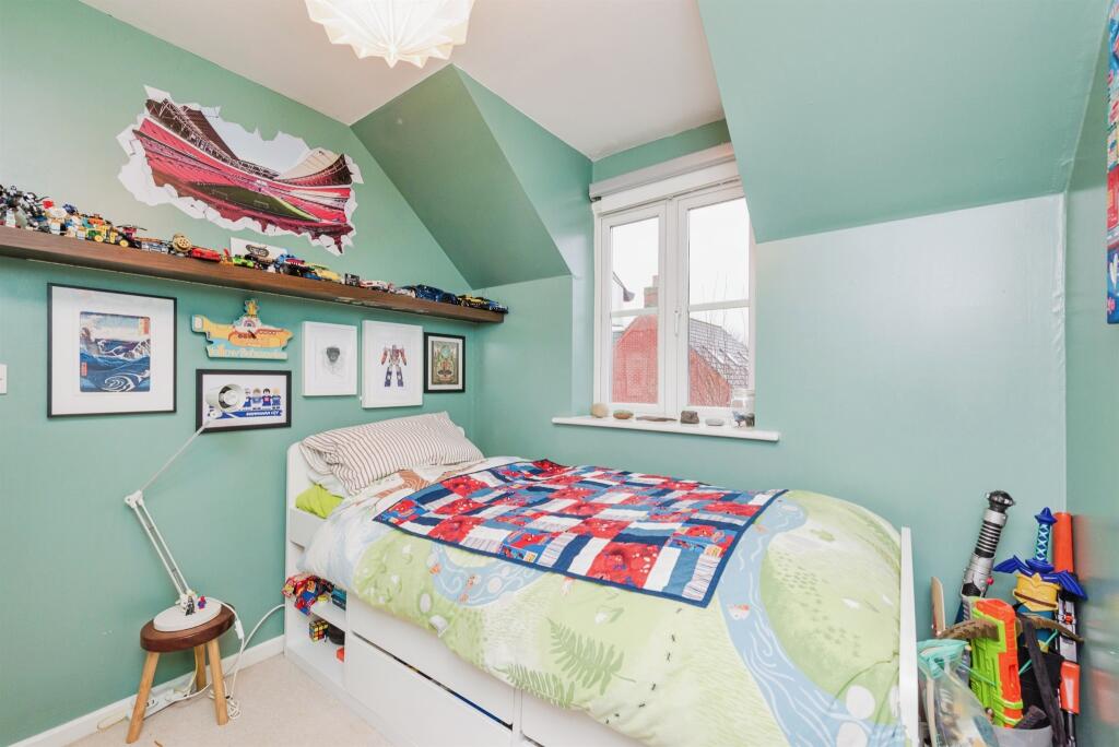 Additional property image - Paddock Close, Wilnecote, TAMWORTH