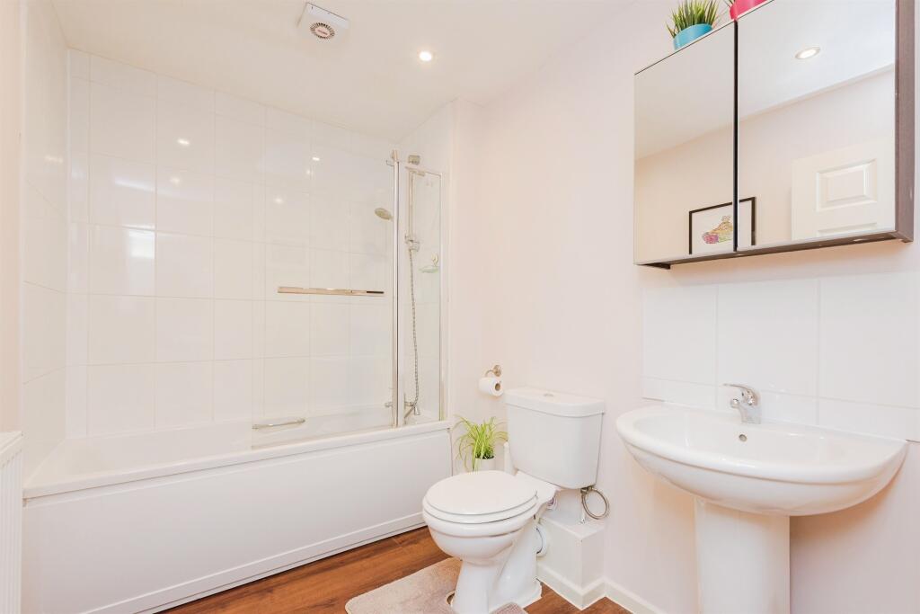 Additional property image - Paddock Close, Wilnecote, TAMWORTH
