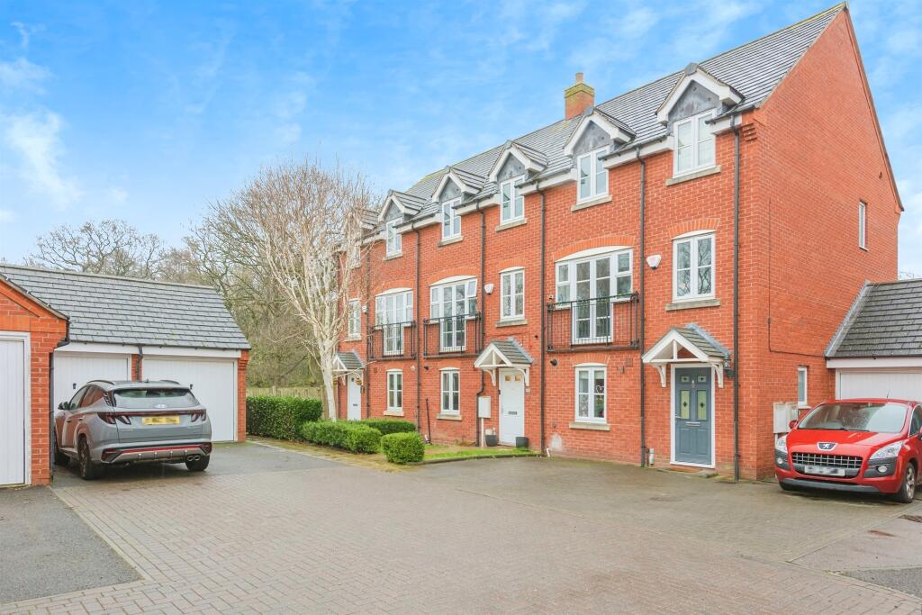 Additional property image - Paddock Close, Wilnecote, TAMWORTH