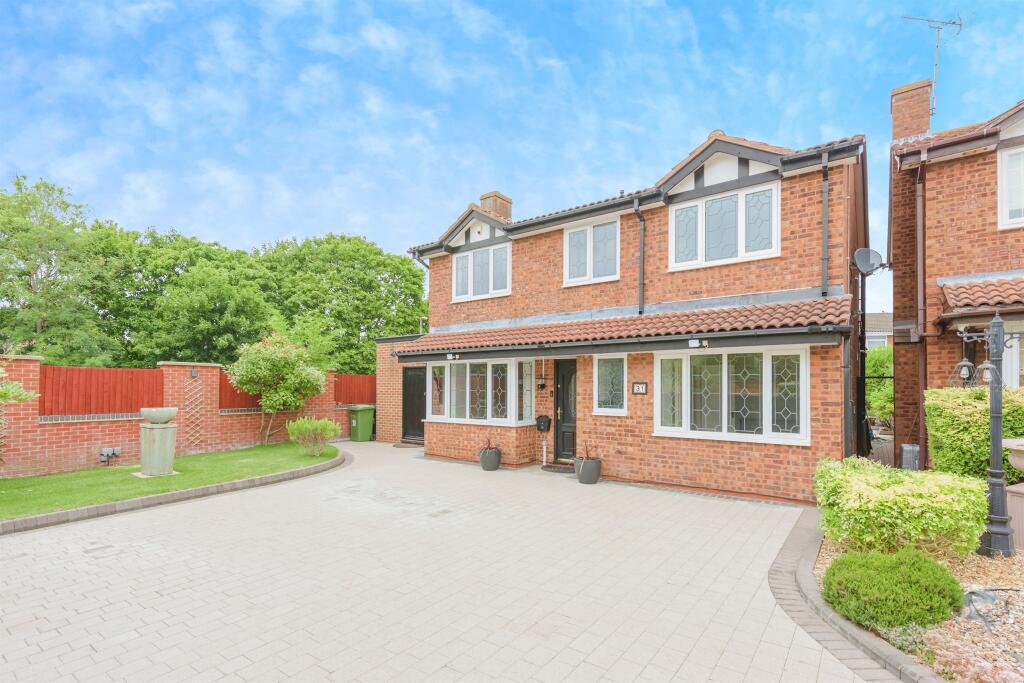 Main image of property: Cleeve, Glascote, TAMWORTH