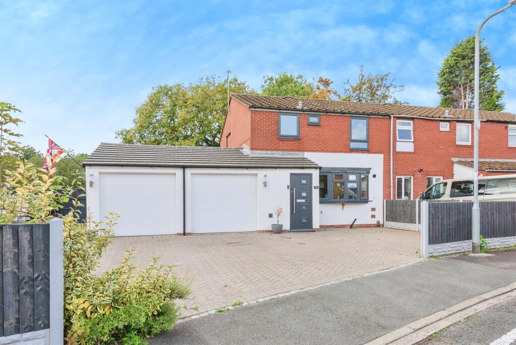 Main image of property: Sorbus, Tamworth