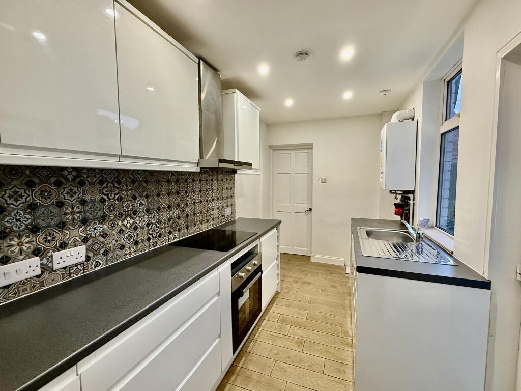 Main image of property: Day Street, NG20