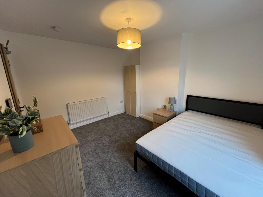 Main image of property: Room 5, West Hill Drive, Mansfield, NG18