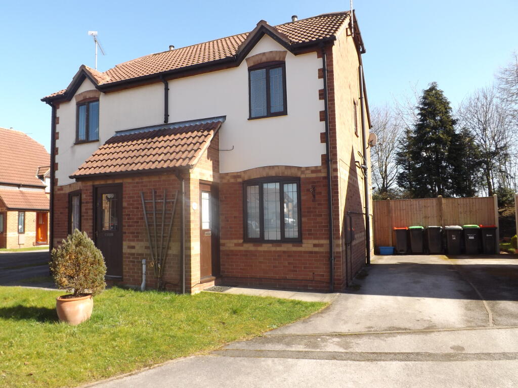 Main image of property: Roewood Close, Kirkby In Ashfield