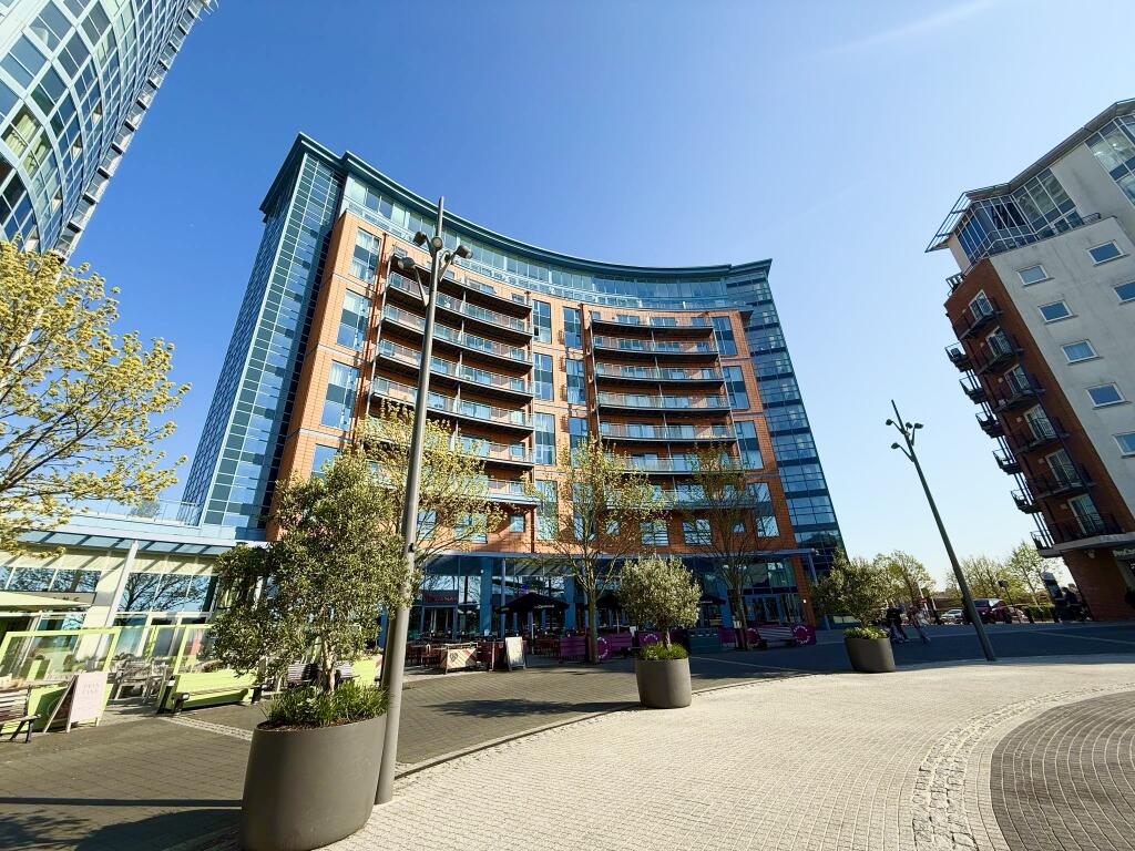 Main image of property: The Crescent, Gunwharf Quays