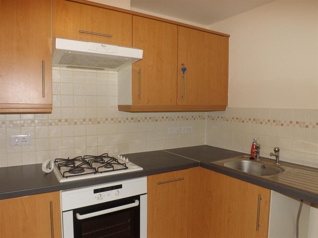 Main image of property: Little Hackets, Havant