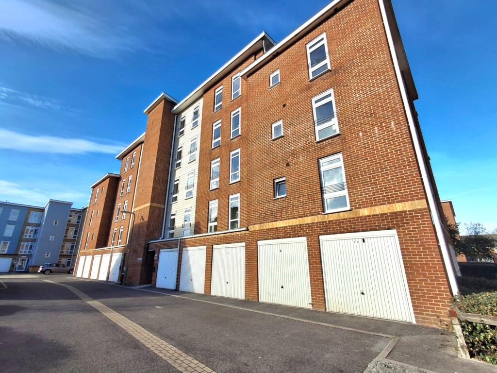 Main image of property: Little Hackets, Havant