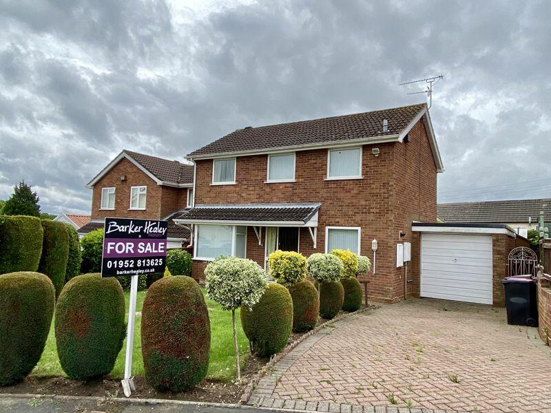 3 bedroom detached house for sale in Fellows Close, Little Dawley